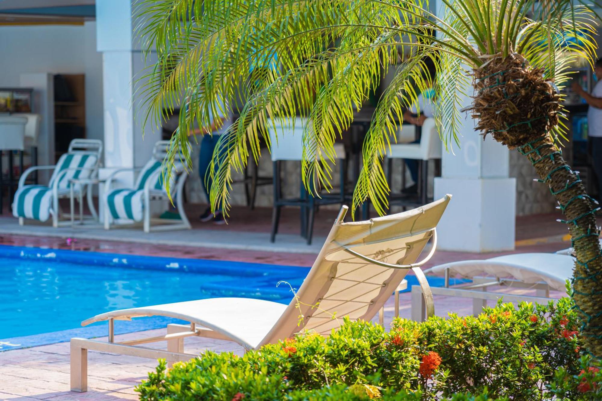 Hotel Las Hamacas La Ceiba Dış mekan fotoğraf